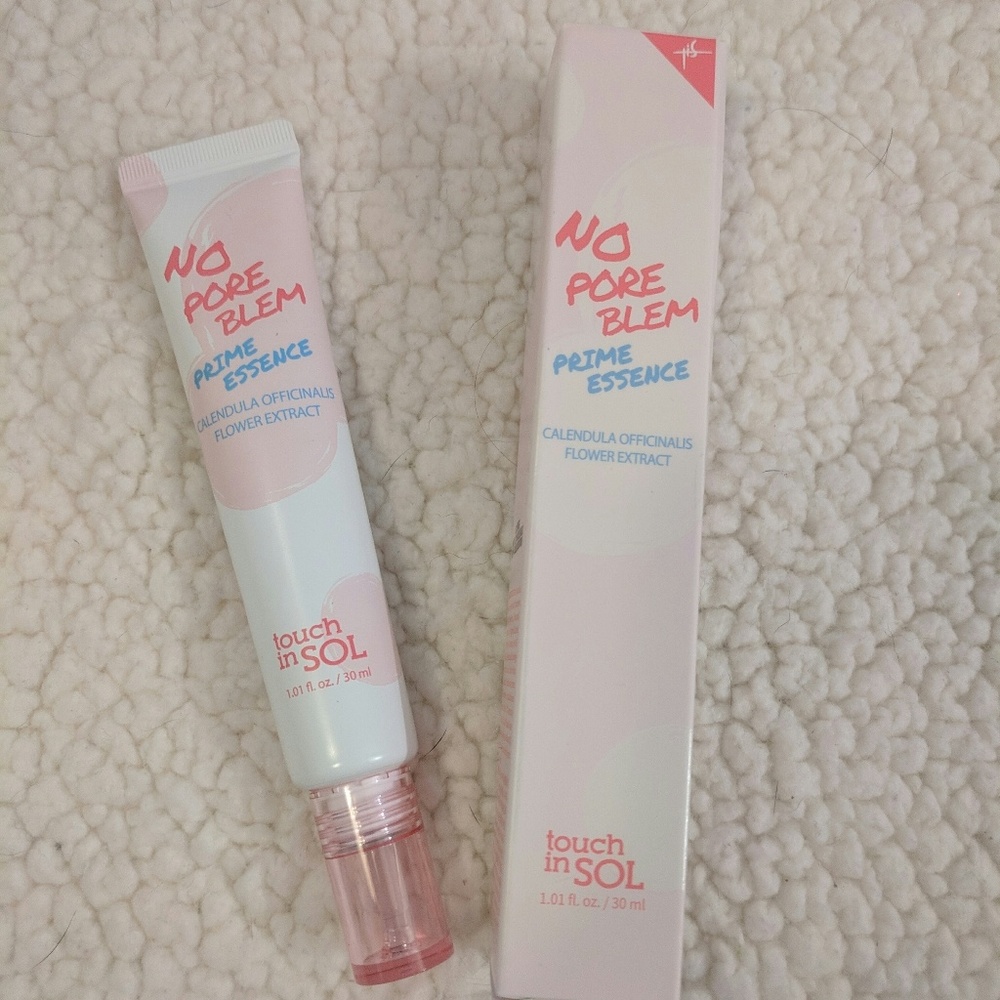 NEVER BEEN USED NEW No pore face primer